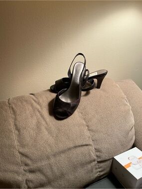 Karen Scott Black Peep-Toe Slingback Heels